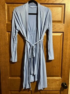Kyte baby women’s periwinkle robe